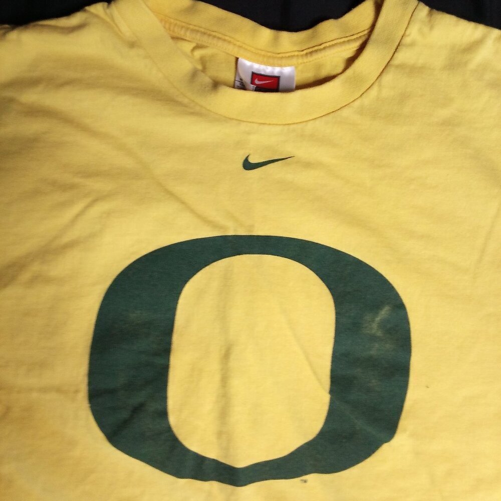 Vintage Nike Oregon Ducks T-Shirt Mid Swoosh Travis Scott